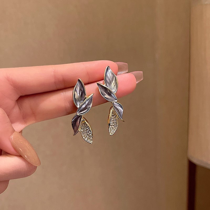 Shiny Leaf Earring Inspiration