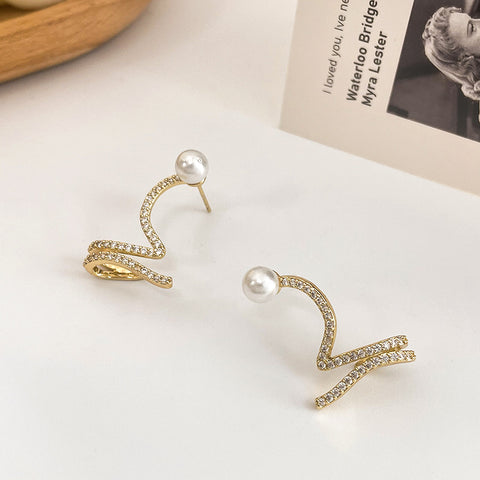 Snake Shape Pearl Ear Bone Clamp