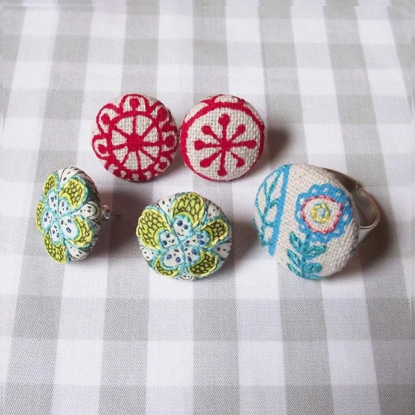 Ladies Elegant Hummingbird Rhinestone Stud Earrings