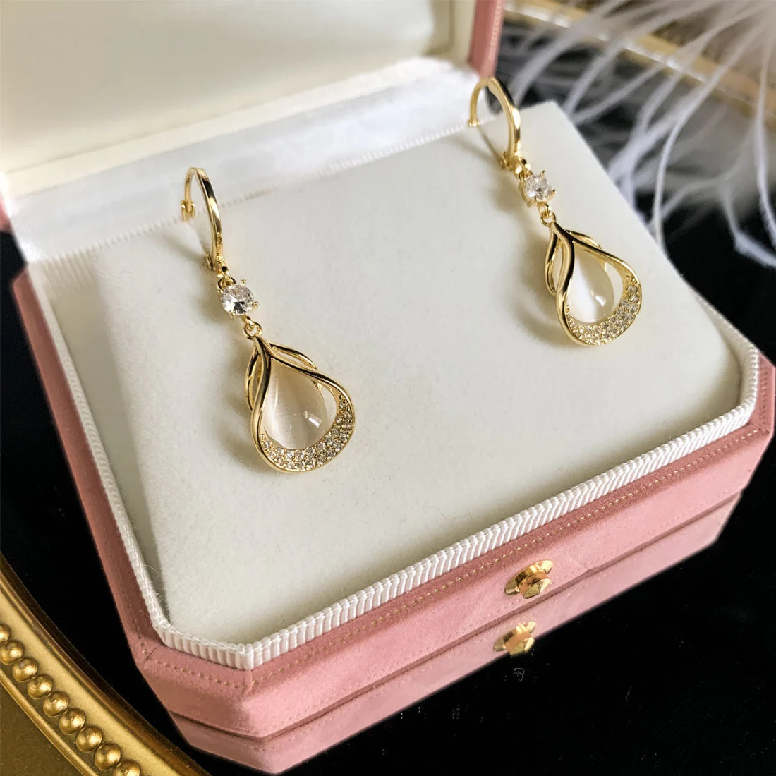 Bikenda Lymph Flow Magnetogen Earrings